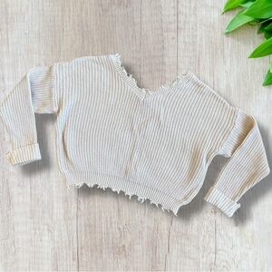 Moon & Madison Beige Distressed Hem Cropped V-Neck Sweater Size Medium